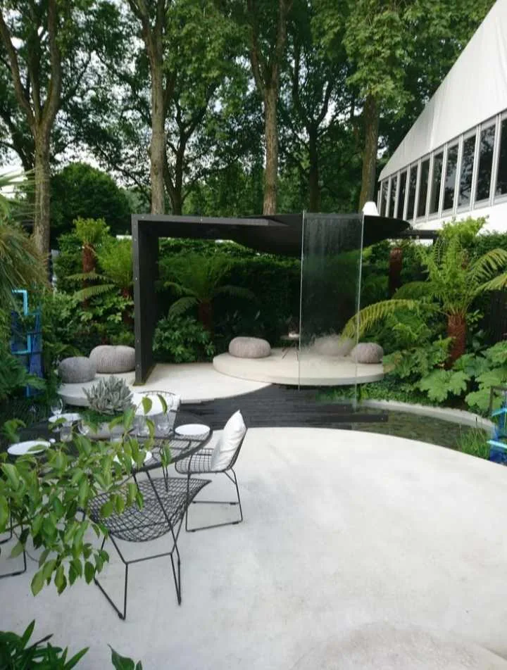 محوطه سازی در طراحی فضای سبز حیاط ویلا