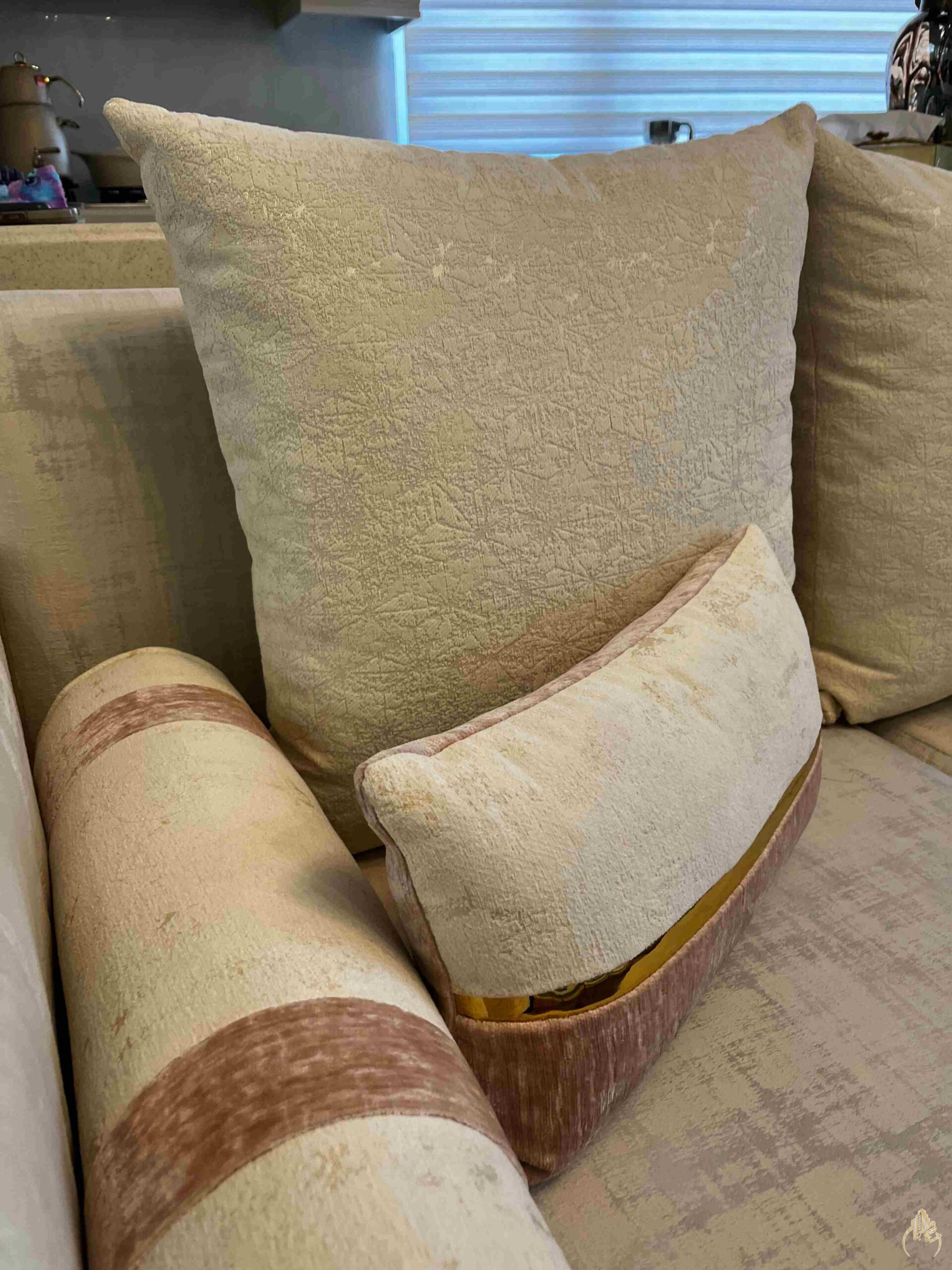 طراحی و ساخت مبل تخت خواب شو نیوکلاسیک